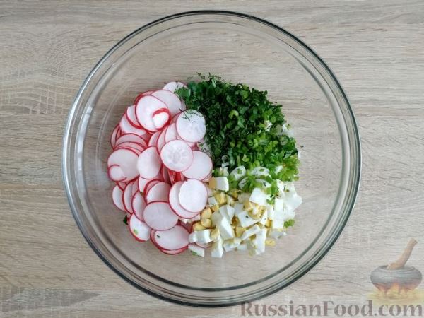 Салат из редиски и варёных яиц
