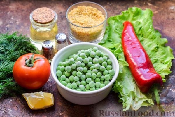 Салат с булгуром, помидорами, болгарским перцем и зеленью