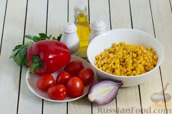 Салат с кукурузой, болгарским перцем, помидорами и луком